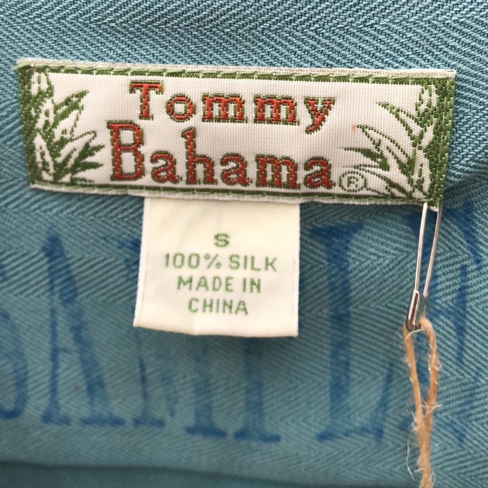 Tommy Bahama turquoise short sleeve shirt….Sample top